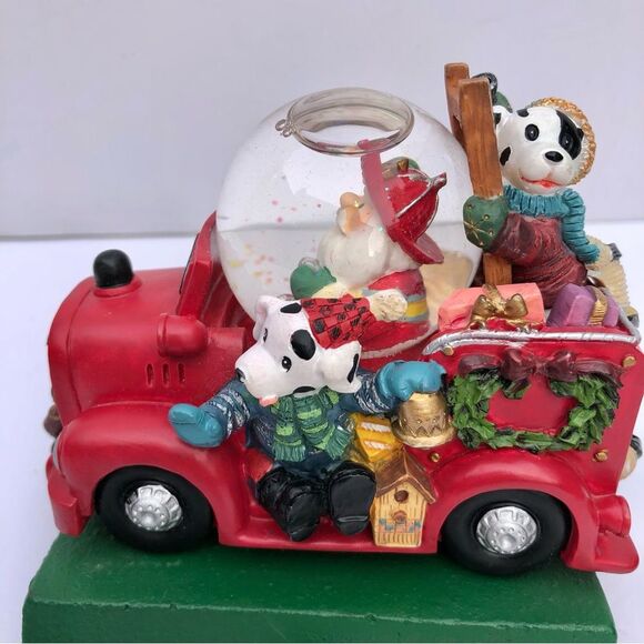 SANTA IN A CAR WITH PUPPIES STOCKING HOLDER HANGER CHRISTMAS FIGURINE 3.5" TALL - Picture 3 of 7